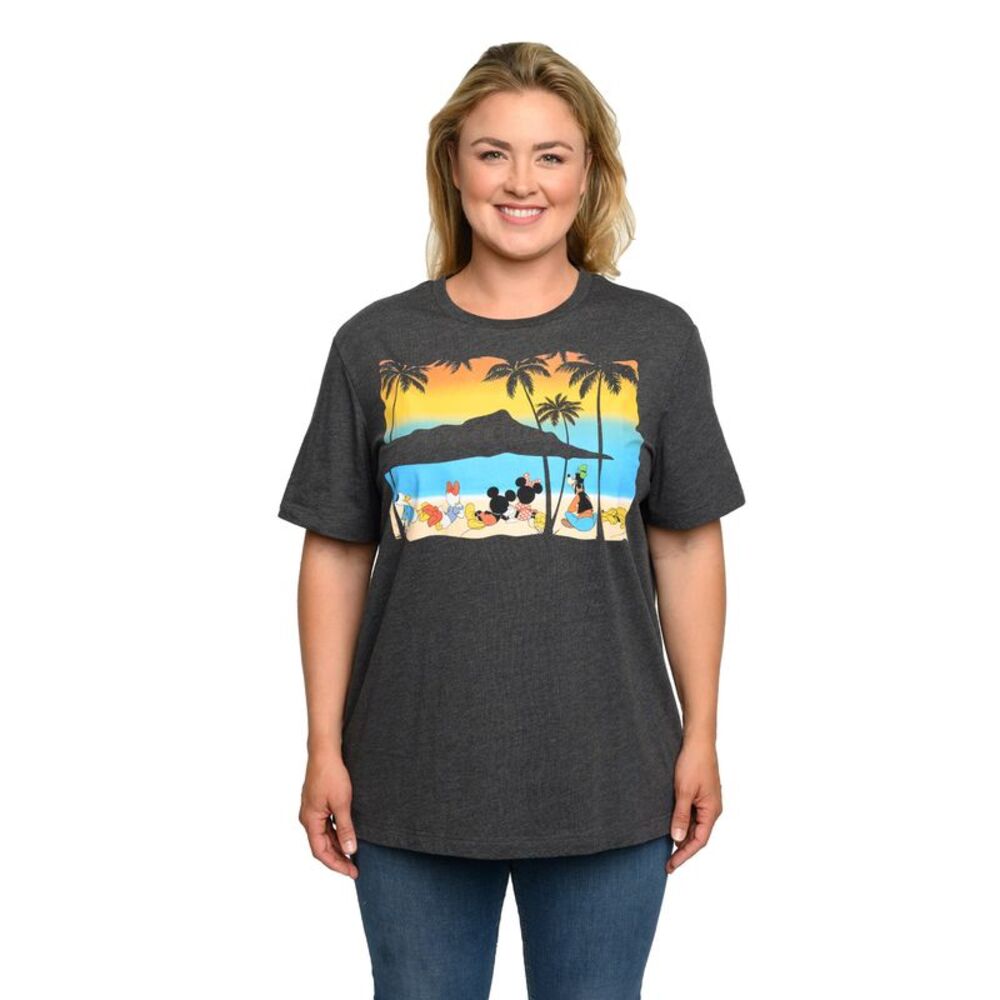 New Disney Women's Plus Size T-Shirt, Mickey & Friends Beach Sunset Graphic Tee